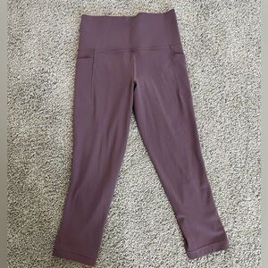 Women’s Athleta Purple Cropped Leggings